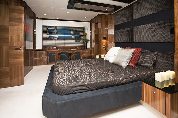 Sunseeker Predator 84