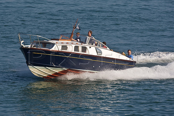 Fairey Huntsman 28