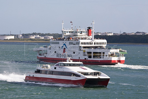 Red Falcon & Red Jet 4