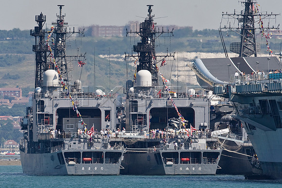 JDS Umigiri & JDS Asagiri