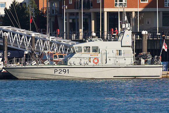 HMS Puncher P291