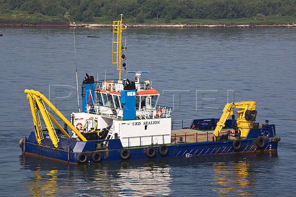 Dredger UKD Sealion