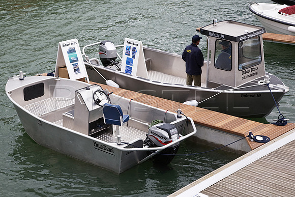 Robust Boats