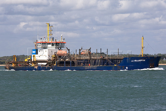 Dredger 'UKD Bluefin'