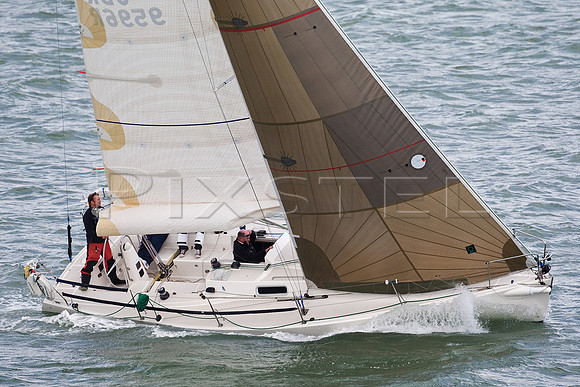 J/105 'Slingshot'