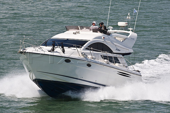 Phantom 40  'Aztec'