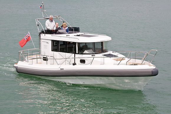 Paragon 31 RIB
