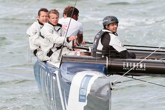 Crew on The Wave, Muscat