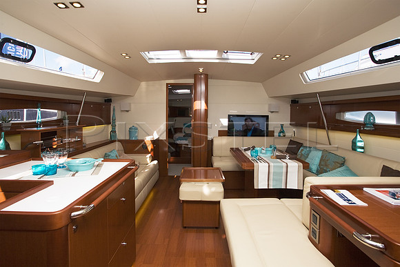 Beneteau Oceanis 58