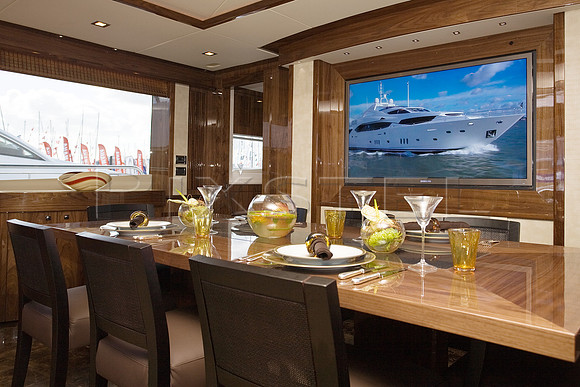 Sunseeker 30M Dining Area