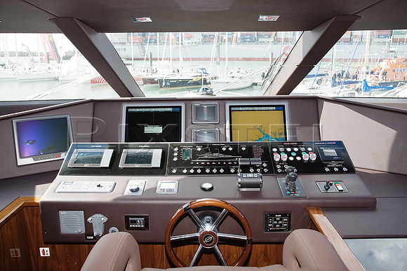 Sunseeker 30M Helm