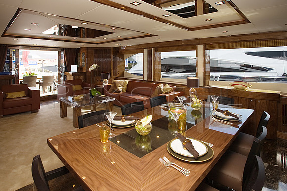 Sunseeker 30M Saloon