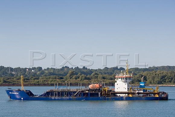 Dredger UKD Bluefin
