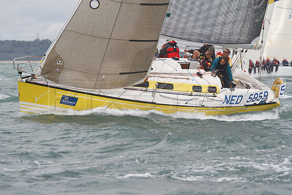 X-Yachts X332 'Vanilla'