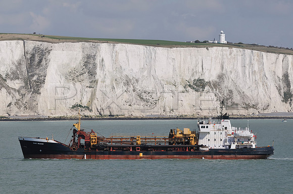 Sand Weaver off Dover