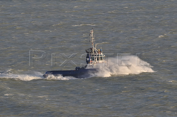 DHB Dauntless in Head Seas