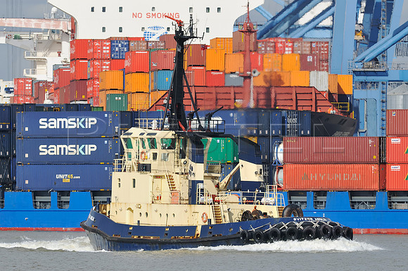 Tug Svitzer Anglia