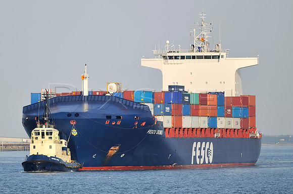 Fesco Diomid with Tug