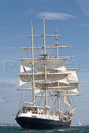 Square Rigger 'Tenacious'