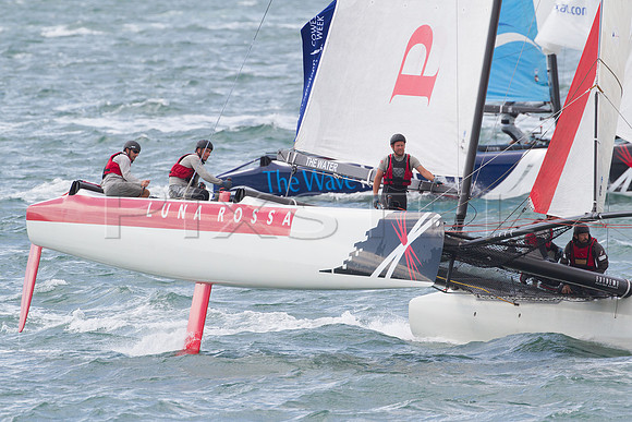 Luna Rossa on one Hull