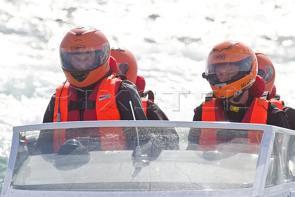 Crew on Pippa