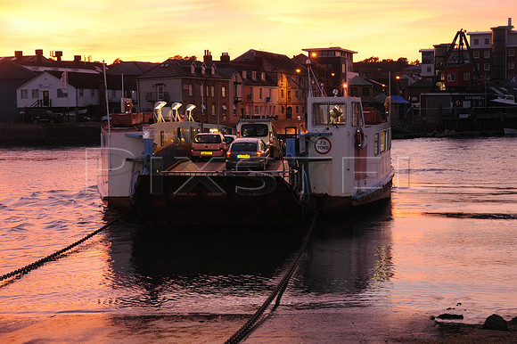 Cowes Chain Ferry