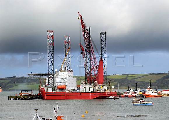 Seajacks Kraken Alongside