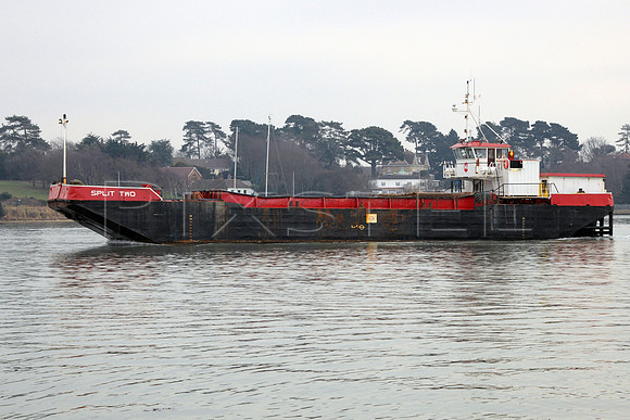 Split Two on the Hamble