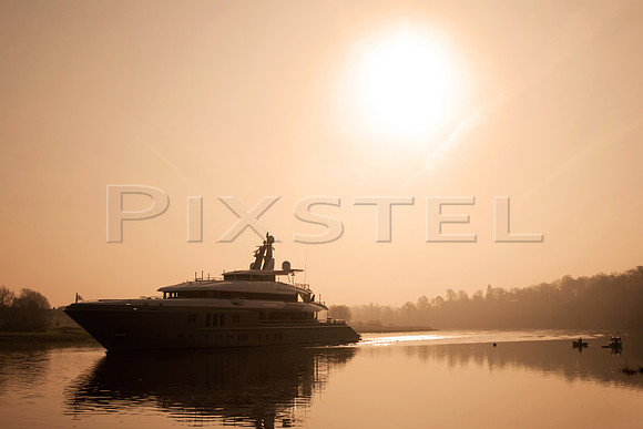 Yacht 'Mogambo'