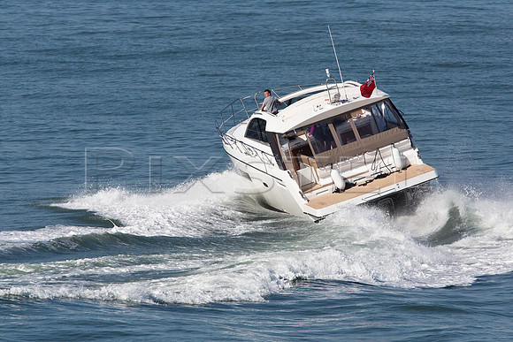 Sealine Sport Cruiser