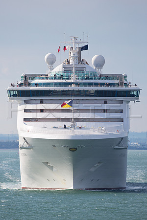 Oceana Bow On