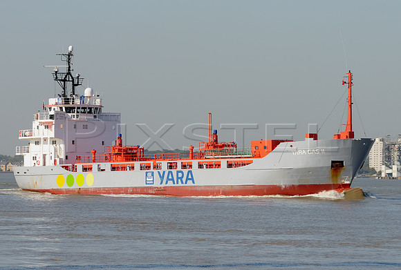 'Yara Gas II' at Speed