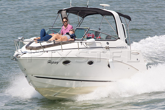 Rinker 260 'Hepsey'