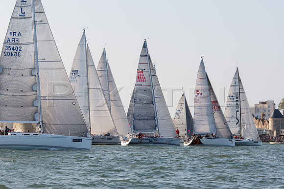 Round the Island Start